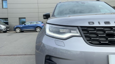 Land Rover Discovery 3.0 D300 R-Dynamic SE 5dr Auto Diesel Station Wagon